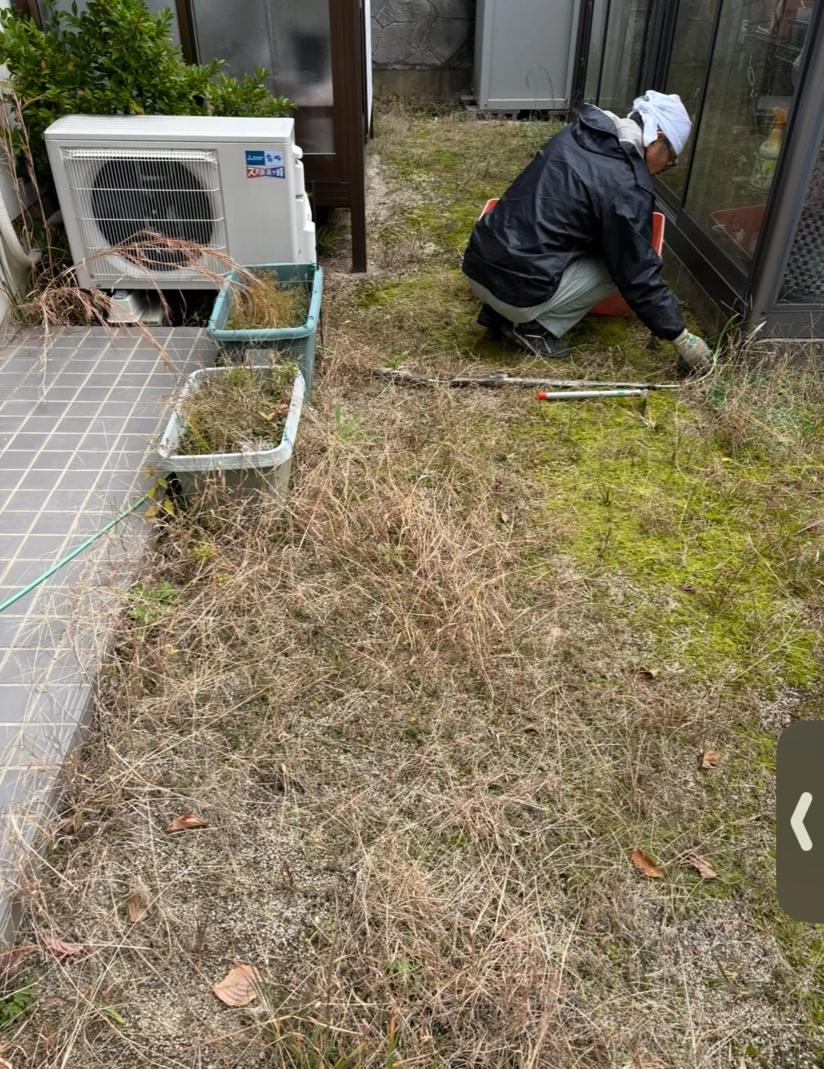 今日は天候が悪くて雪も降る中でしたが、お庭のお手入れ除草作業...