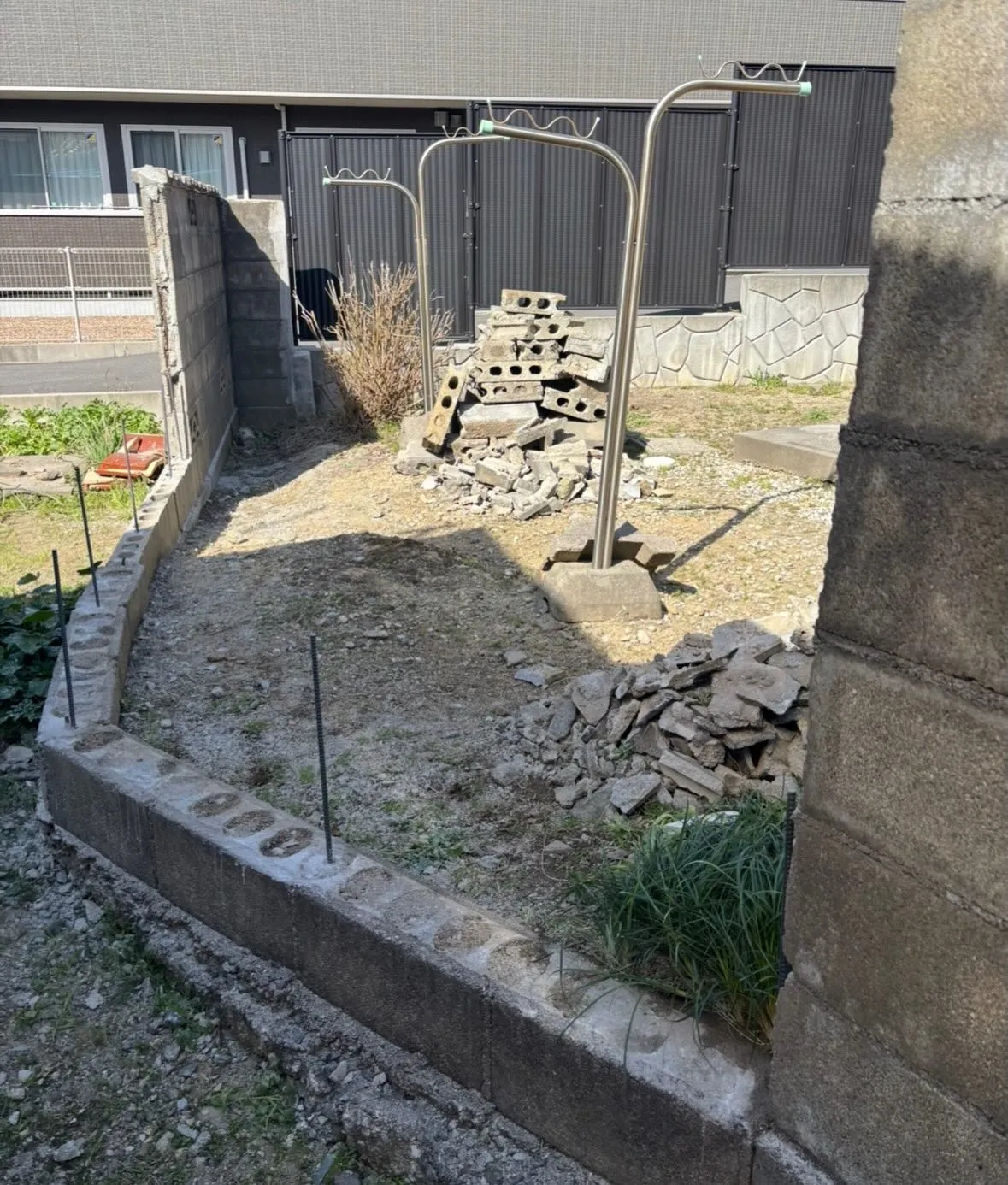 松江市のお庭のお手入れ、外溝工事は町の便利屋さんファミリー松...